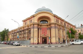 В Туле начали ремонтировать бывший Дворец пионеров