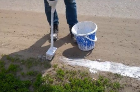 Зачем в Богородицке красят пыль на обочине?