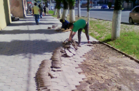 В Туле ремонтируют тротуары и благоустраивают детские площадки
