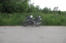 Под Тулой парень с девушкой перевернулись на мотоцикле