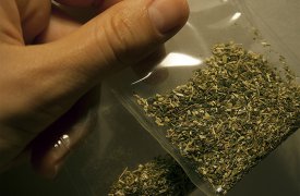 Полицейские задержали туляка со свертком коричневого вещества