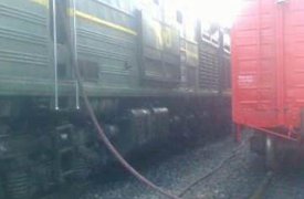 На железной дороге «Тула-Узловая» задымился тепловоз грузового поезда