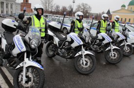 Туляки катаются на мотоциклах без прав, без шлемов и без страховки