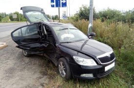 Под Тулой водитель «Hyundai», проскочивший на красный свет, устроил ДТП