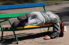 Обиженный туляк избил знакомого и выкинул его тело на улицу