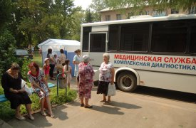 Мобильная бригада врачей провела прием жителей в поселке Восточный Ефремовского района
