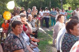 Николай Воробьев подарил праздник двора активным жителям города Суворова