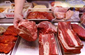 В тульском супермаркете «Дикси» обнаружили несвежее мясо и «молочку»