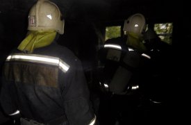 На улице Металлистов в Туле в нежилом доме сгорел мусор