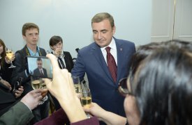 Алексей Дюмин пожелал тульским журналистам больше положительных новостей