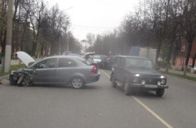 В Туле водитель «Хонды» снёс на встречке «Шевроле»