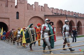 В выходные тулякам покажут в кремле «Средневековые манёвры» и научат драться пикой