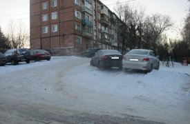 В Туле «Форд» без водителя сбил маму с ребенком
