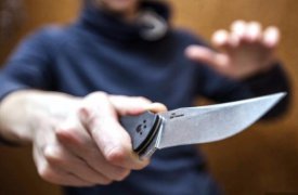 Туляк поджёг свою квартиру и напал с ножом на полицейского