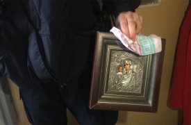 В Кимовске иконокрад пытался «толкнуть» добычу настоятелю храма