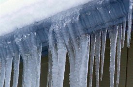 За очистку города от сосулек на сайте госзакупок предлагают почти миллион