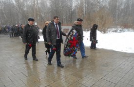 В Туле состоялся торжественный митинг и возложение цветов