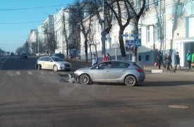 В Туле на проспекте Ленина пробка из-за ДТП