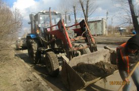 В Туле собирают летучий мусор и грязь с дорог