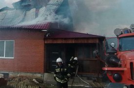 В Туле в результате пожара коттедж остался без мансарды