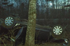 Под Тулой «Ниссан» слетел в кювет и перевернулся на крышу