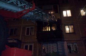 9 мая в Ефремове огнеборцы тушили горящую квартиру
