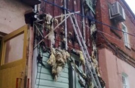 В Тульской области загорелся дом