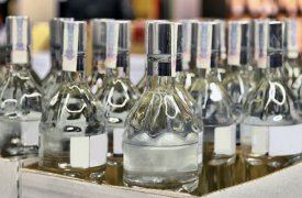 Недобросовестные жители Тулы могут сесть за торговлю нелегальным алкоголем на 12 лет
