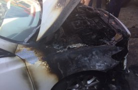 В Туле загорелась припаркованная «Мазда»