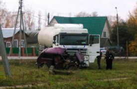 В Тульской области бензовоз снес «Ниву» с дороги
