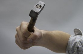 Мужчины в Тульской области убили человека молотком за отказ выдавать своего друга