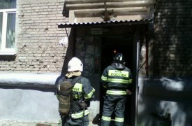 Пожар в квартире в Новомосковске тушили 10 человек