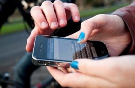 В Туле женщину ограбили в подъезде