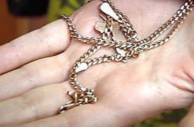 Пьяный туляк сорвал золотую цепочку с шеи 80-летнего пенсионера
