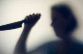 Тулячку будут судить за удар ножом в спину мужа