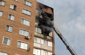Пожар в многоэтажке на проспекте Ленина в Туле: сгорели пять балконов, эвакуировали 17 человек