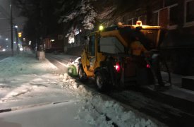 Улицы Тулы активно убирает коммунальная техника