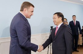 Алексей Дюмин и Нго Дык Мань обсудили возможное сотрудничество