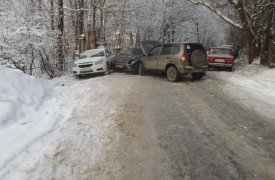 В Туле девушка пострадала в тройном ДТП