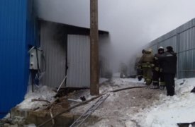 В Туле 16 пожарных 20 минут тушили здание на Новомосковском шоссе