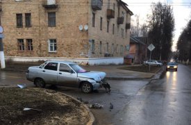 В Щекино двое парней на «десятках» не поделили дорогу