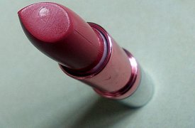 В Узловой пьяный гость украл у собутыльницы косметику, планшет и телефон