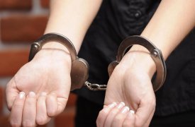 В Суворове женщина украла деньги у пенсионерки, за которой ухаживала