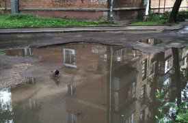 В Туле на улице Хворостухина устранят застой воды
