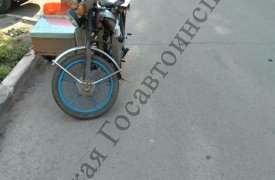 В Тульской области в ДТП пострадал бесправный 70-летний водитель мопеда