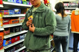 20-летний туляк попытался бесплатно вынести продукты из магазина