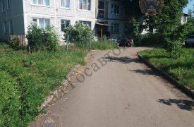 Под Тулой мопед сбил мальчика, выходящего из подъезда