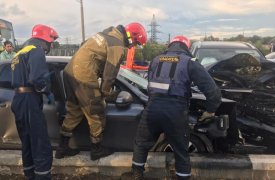 В массовом ДТП на Павшинском мосту погибла женщина и пострадал подросток