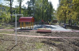 Под Тулой снесли детские площадки, опасные для детей
