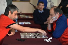 Туляк завоевал серебряную медаль в соревнованиях по стоклеточным шашкам в Кубке России
